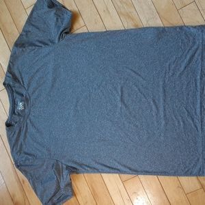 32 degrees men's athletic shirt